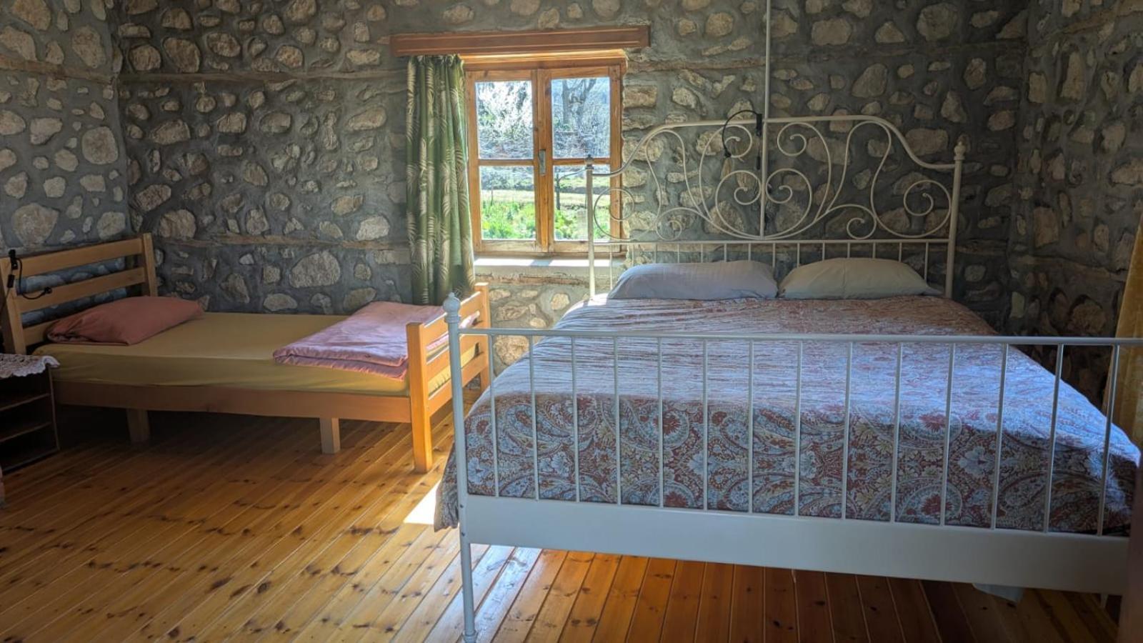 The House In The Village Pellumbas Luaran gambar